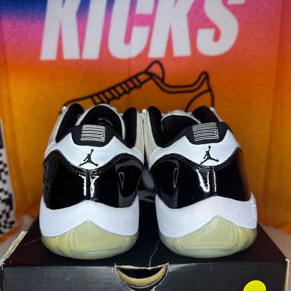 Jordan 11 Retro Low Concord Size 9M Pre-loved - Picture 6 of 7